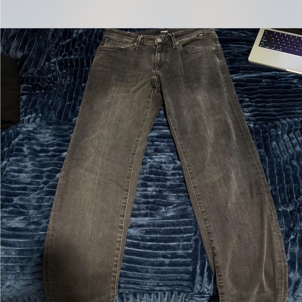MAVI brand black/dark grey jeans
STEVE Athletic Fit
W/L 31/30